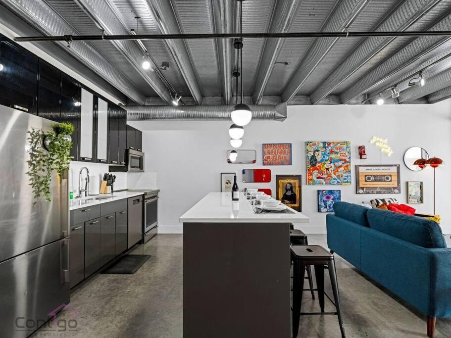 דירות אדמונטון Urban Pop Loft, Near Ice District, Ug Parking מראה חיצוני תמונה